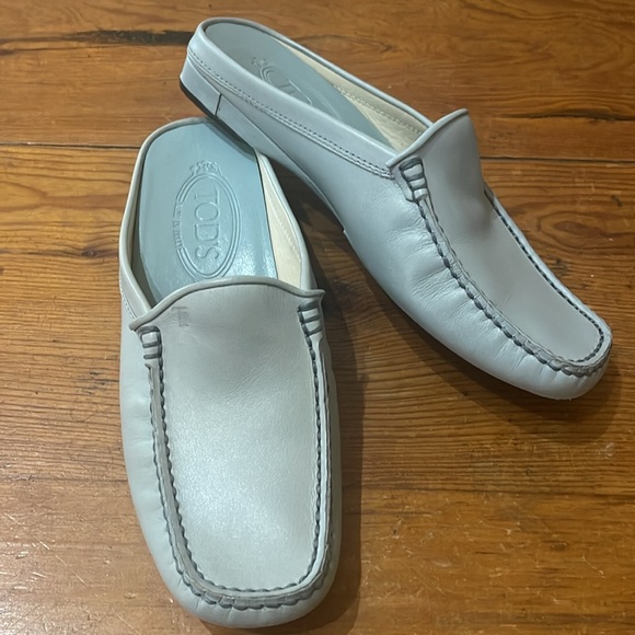 TOD'S Leather Mules Slip On Driving Loafer Women’s Size 6. Never worn - Picture 3 of 3